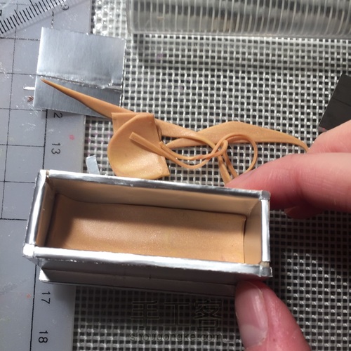 制作炸鸡店油炸炉 第2步