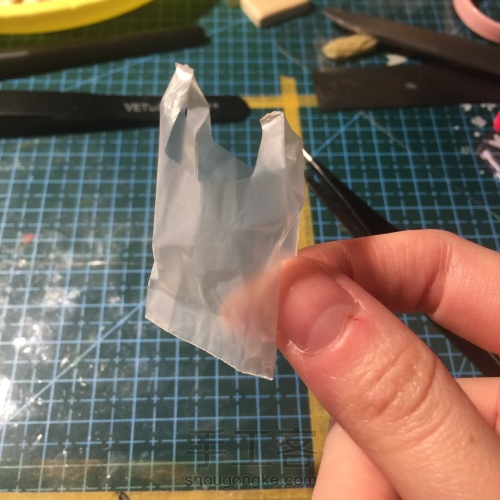 制作一个微缩塑料袋 第9步