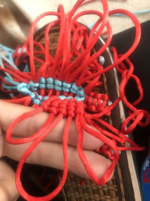 编织立体蝴蝶凉鞋 第13步