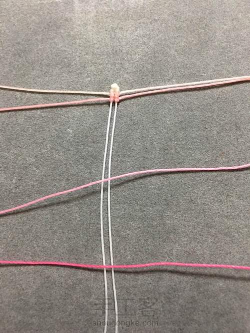 带珠渐变小莲花 第6步