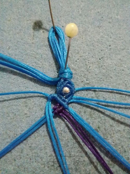 线头版吊坠 第12步