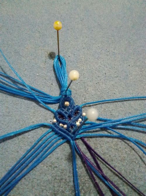 线头版吊坠 第22步