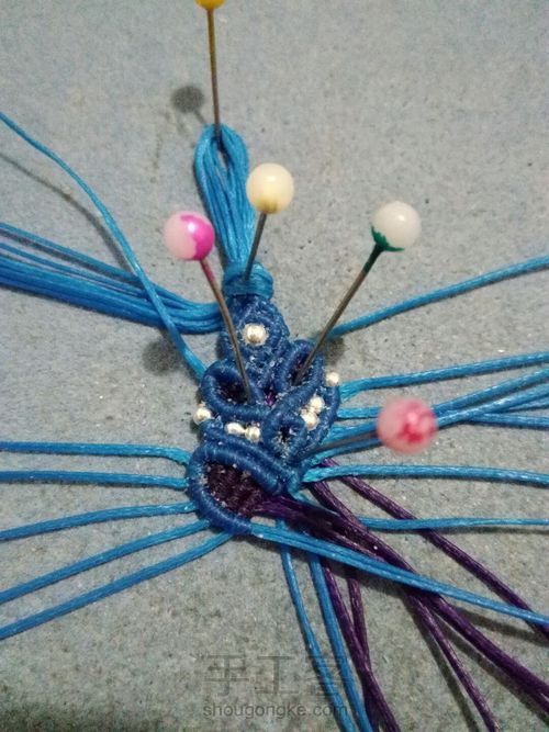 线头版吊坠 第25步