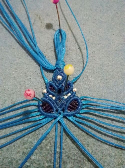 线头版吊坠 第28步