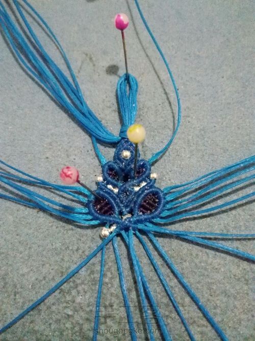 线头版吊坠 第31步