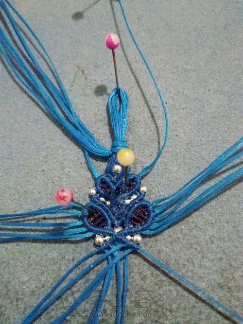 线头版吊坠 第32步