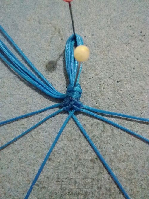 线头版吊坠 第4步