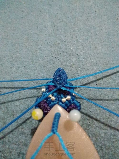 线头版吊坠 第48步