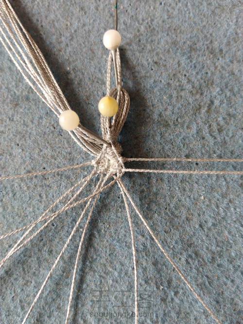 简易双花免挂线包小厚石 第20步