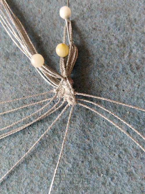 简易双花免挂线包小厚石 第26步