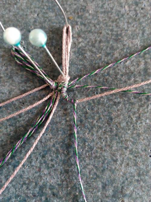 白水晶花锁骨链 第6步