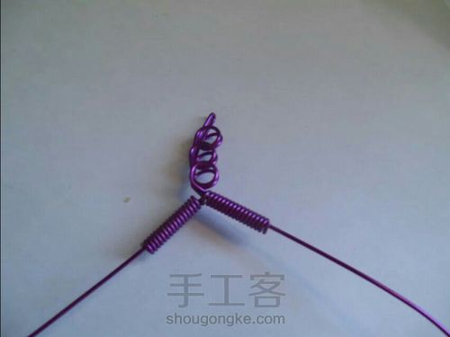 铝线手工，孔雀头部 第5步