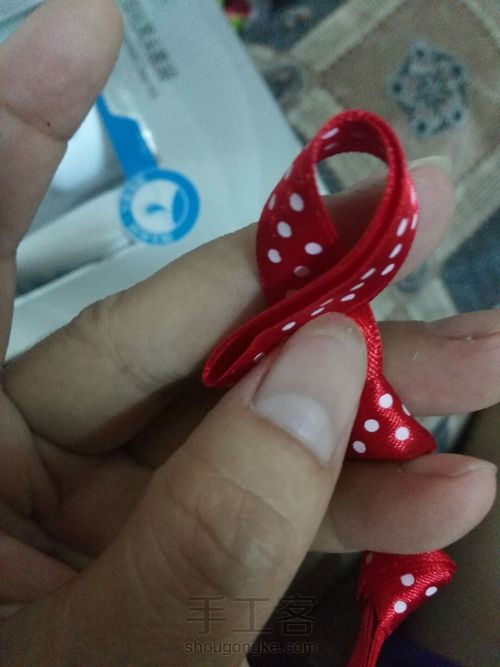 扭节玫瑰 第2步