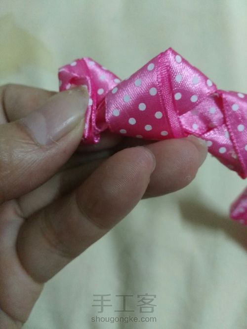 扭节玫瑰 第6步