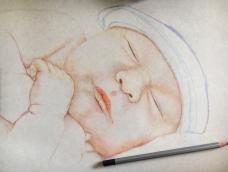 油性彩铅，第一次画小孩子，怕下笔重了就画不出婴儿嫩嫩的皮肤。