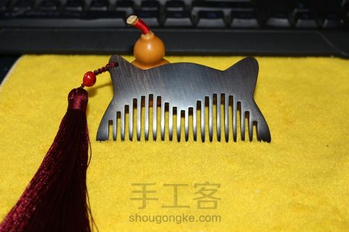 一对情侣檀木梳 第14步