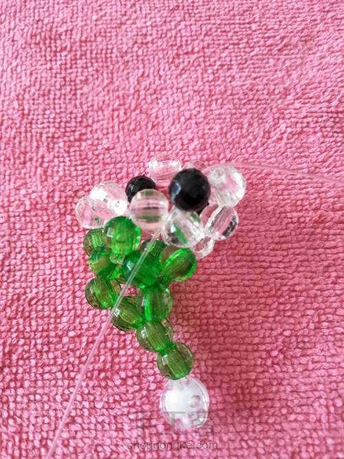 圣诞老人挂件 第9步