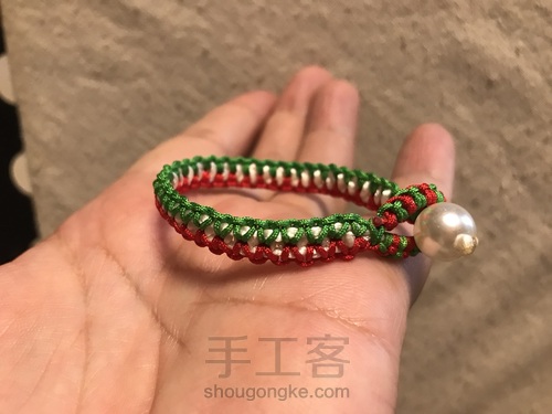 简单的双色雀头结扣眼 第14步