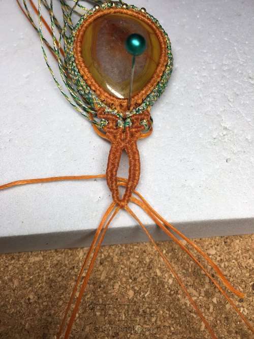 战国红彩金蜡包边项坠 第50步