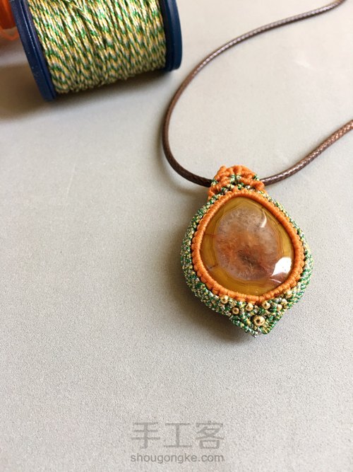 战国红彩金蜡包边项坠 第55步