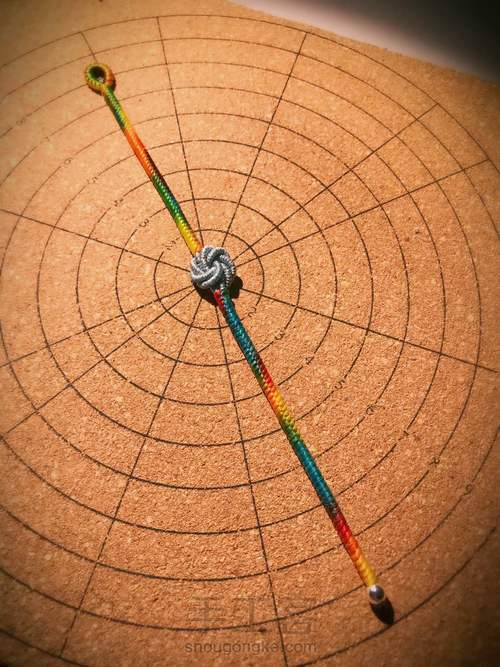 曼陀罗金刚结手绳 第1步