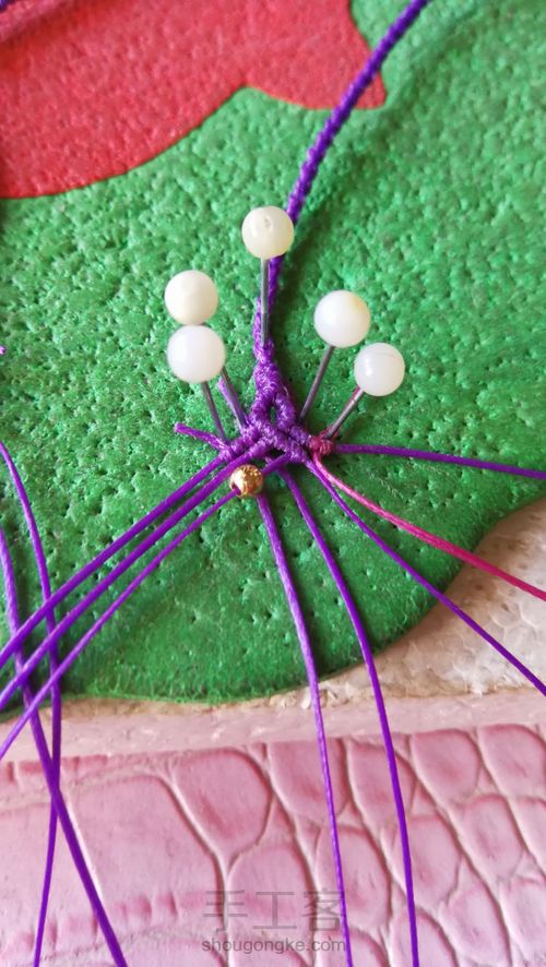 琥珀挂绳尾扣 第10步