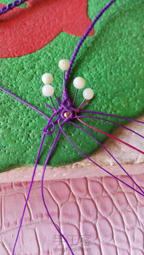 琥珀挂绳尾扣 第12步