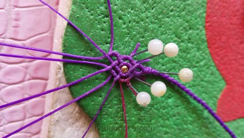 琥珀挂绳尾扣 第15步