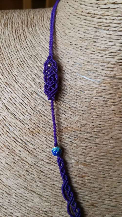 琥珀挂绳尾扣 第2步