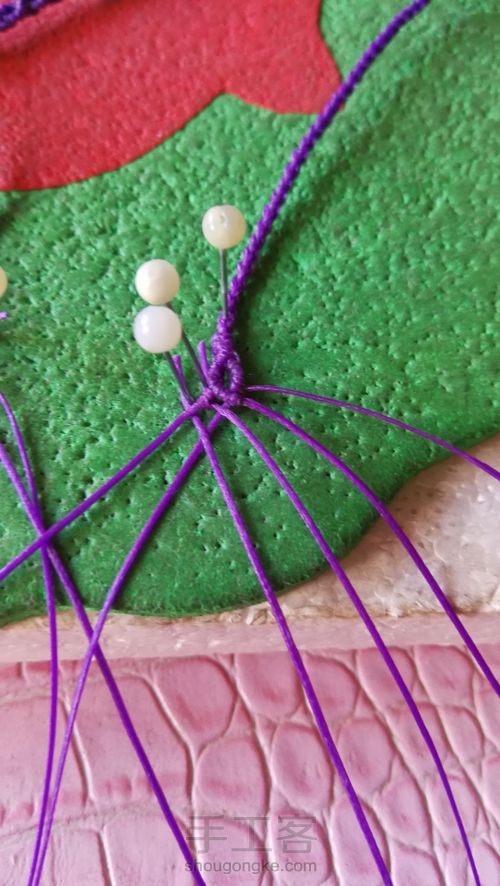 琥珀挂绳尾扣 第5步