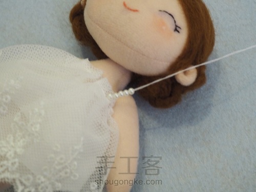 教程分享手工娃娃婚纱裙子的做法 第6步