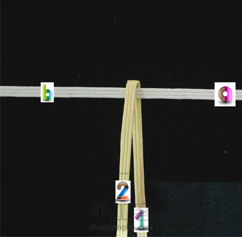 纸藤基础教程：四角花结 第1步