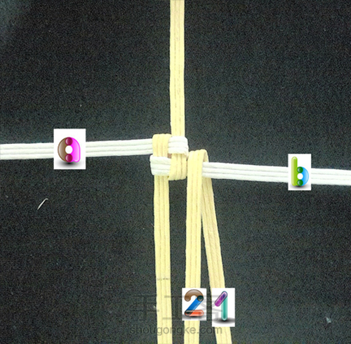 纸藤基础教程：四角花结 第7步