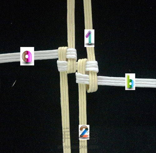 纸藤基础教程：四角花结 第10步