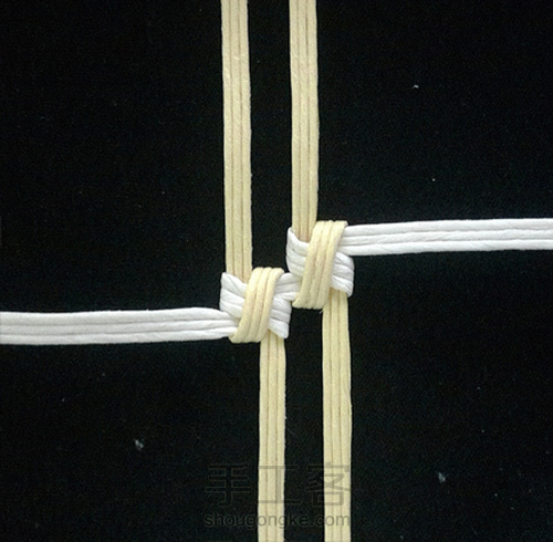 纸藤基础教程：四角花结 第12步