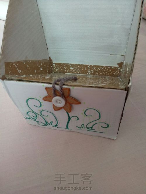 牛奶箱内里硬纸板改造储物盒 第16步