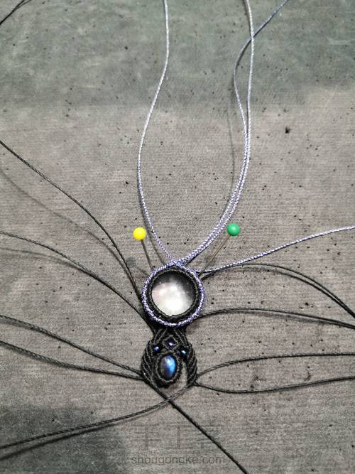 白水晶编绳耳坠 第15步