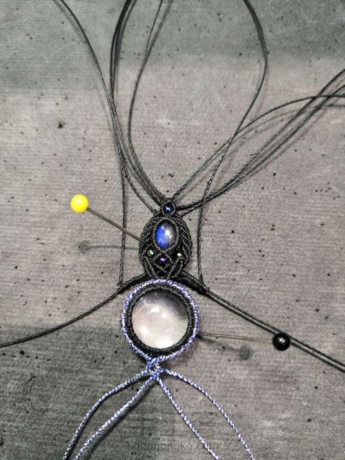 白水晶编绳耳坠 第22步