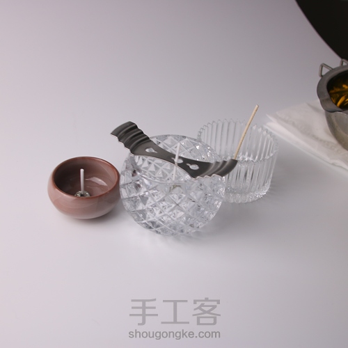 DIY手工蜡烛教程，做好送好友吧~~~~ 第6步