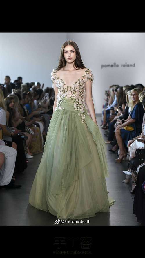 手绘服装效果图 第1步