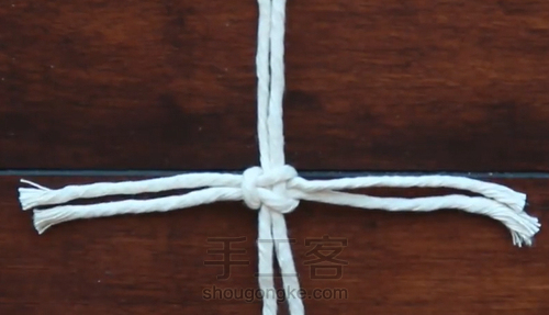 羽毛的编法,消灭线头的好办法 第8步