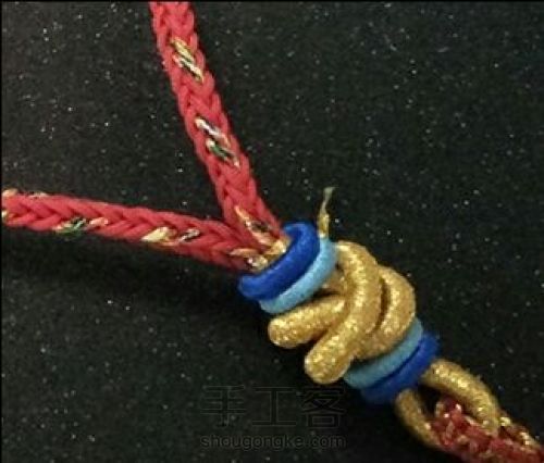 吉祥红绳项链 第3步