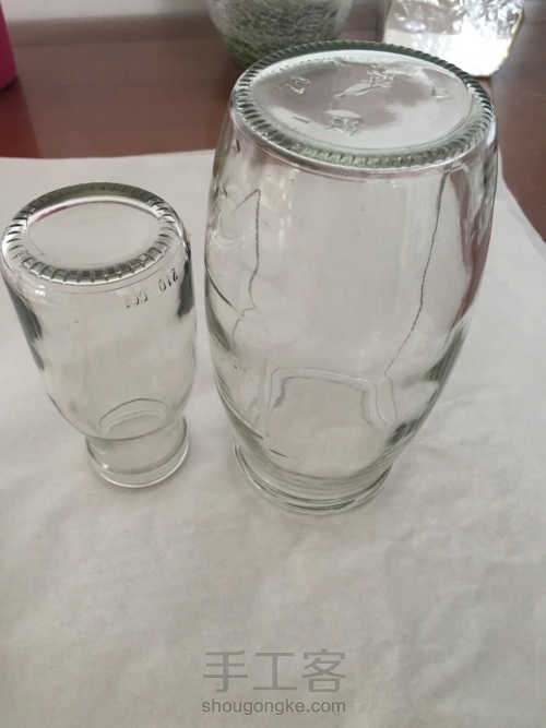 玻璃瓶的废物利用之花瓶•一 第1步