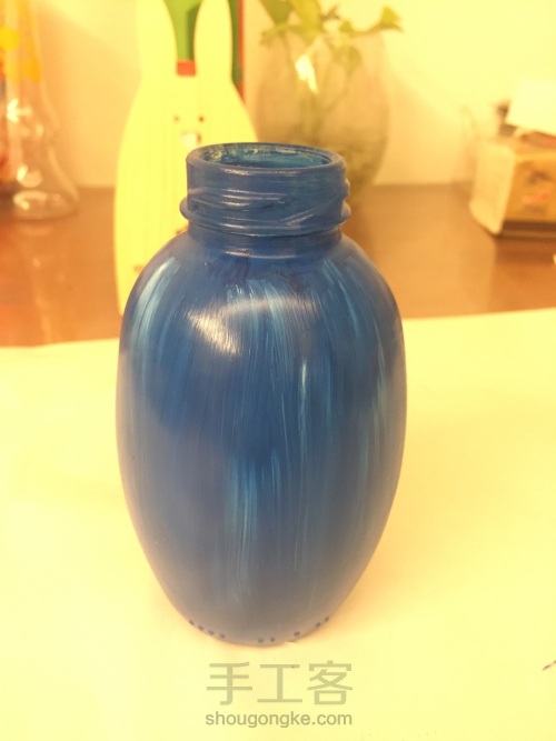 玻璃瓶的废物利用之花瓶•一 第4步