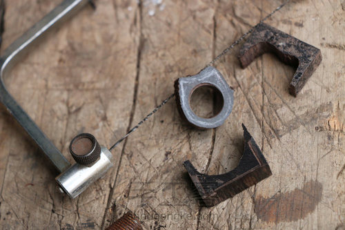 原创紫光檀镶嵌银丝戒指 第7步