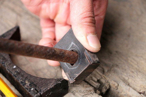 原创紫光檀镶嵌银丝戒指 第4步