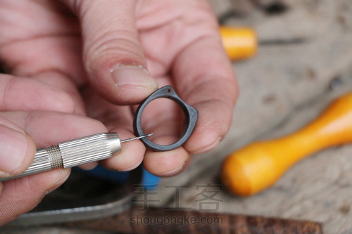 原创紫光檀镶嵌银丝戒指 第11步