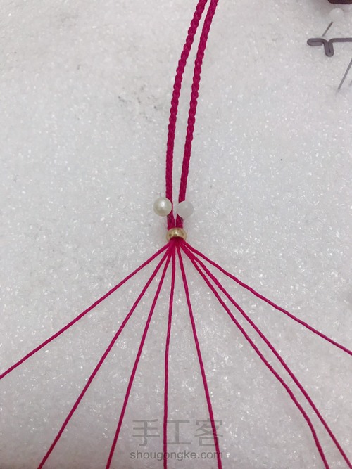 珍珠尾扣 第1步