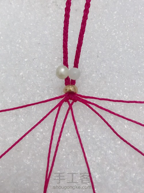 珍珠尾扣 第3步