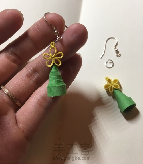 圣诞树耳钩 第6步